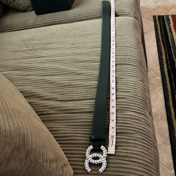 HOST PICK CHANEL BN gorgeous belt size 75/80 bought in 2023/2024 price is firm. - Picture 10 of 10
